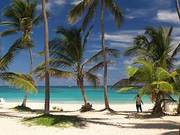 Playa Brisa y Mar Apartments