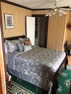 Reynolds House Inn & Motel