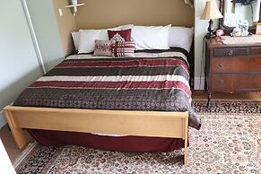 Reynolds House Inn & Motel