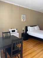 Reynolds House Inn & Motel