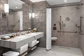 The Lytle Park Hotel, Autograph Collection