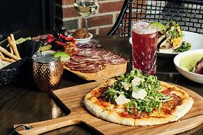 The Lytle Park Hotel, Autograph Collection