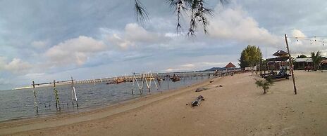 Hello Bintan Beach Cottages