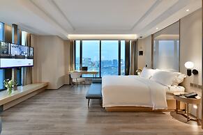 Mercure Yibin Port