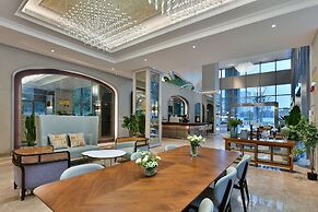 Mercure Yibin Port