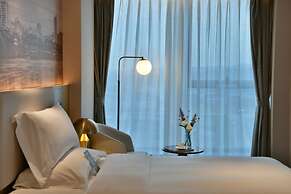 Mercure Yibin Port