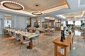 Mercure Yibin Port