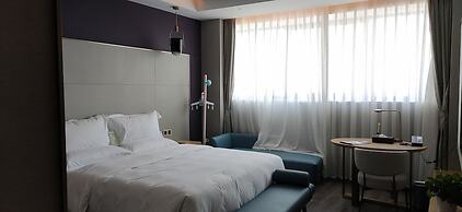 Mercure Yibin Port