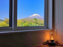 SILVER SPRAY Yamanakako