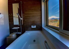 SILVER SPRAY Yamanakako