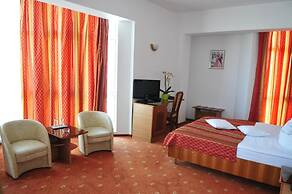Hotel Emma Est