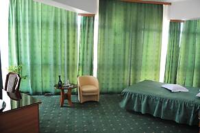 Hotel Emma Est
