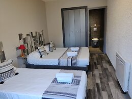 Hôtel Restaurant LES VOYAGEURS