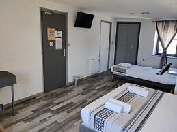 Hôtel Restaurant LES VOYAGEURS