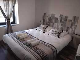 Hôtel Restaurant LES VOYAGEURS