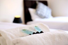 Birmingham Airport/NEC Beauty Homebase