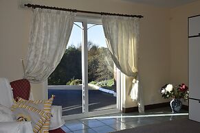 White Hill Country House