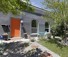 Sunnyside Retro Retreat Private Yard G Line