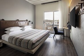 Moxy Nashville Vanderbilt Area