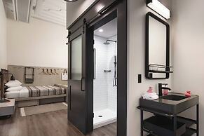 Moxy Nashville Vanderbilt Area