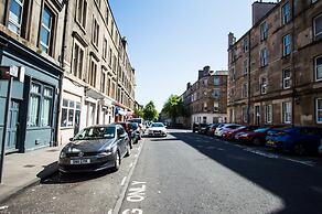 Montgomery Apartments - Crighton