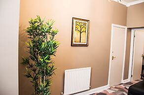 Montgomery Apartments - Crighton