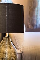 Montgomery Apartments - Crighton