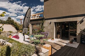 VILLA BRICOLA - Boutique Apartments