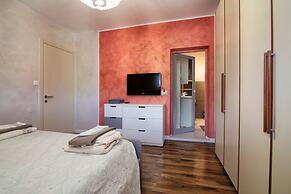 Da Chris e Lisa 022205-AT-296296