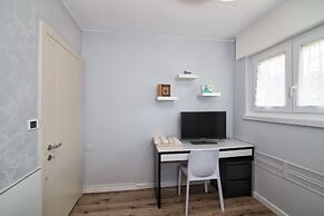 Da Chris e Lisa 022205-AT-296296