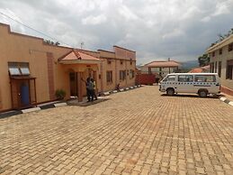 Kaanos Hope Complex Inn