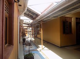 Kaanos Hope Complex Inn