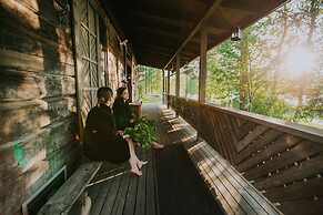 Revontuli Resort Cottages