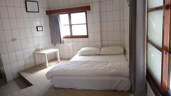 The Lane - Hostel
