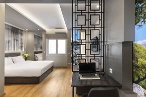 Athens Center Luxury Suite