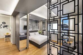 Athens Center Luxury Suite