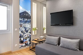 Athens Center Luxury Suite