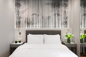 Athens Center Luxury Suite