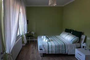 La Rosa Tra i Laghi B&B