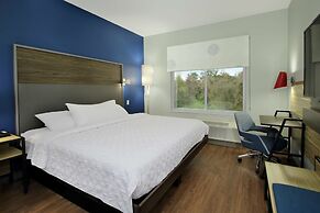 Tru by Hilton Mobile