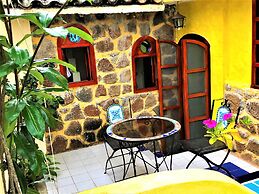 Casa del Lago Lodging House