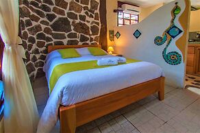 Casa del Lago Lodging House