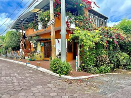 Casa del Lago Lodging House