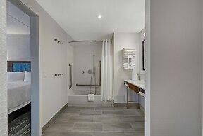 Hampton Inn by Hilton Peterborough