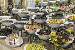 Kunlun Kensington Hotel