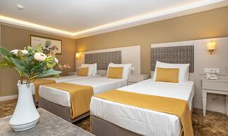 Kunlun Kensington Hotel