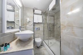 Kunlun Kensington Hotel