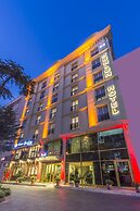 Kunlun Kensington Hotel