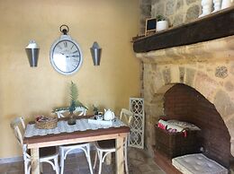 George & Alexandra's Apartments