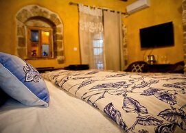 George & Alexandra's Apartments